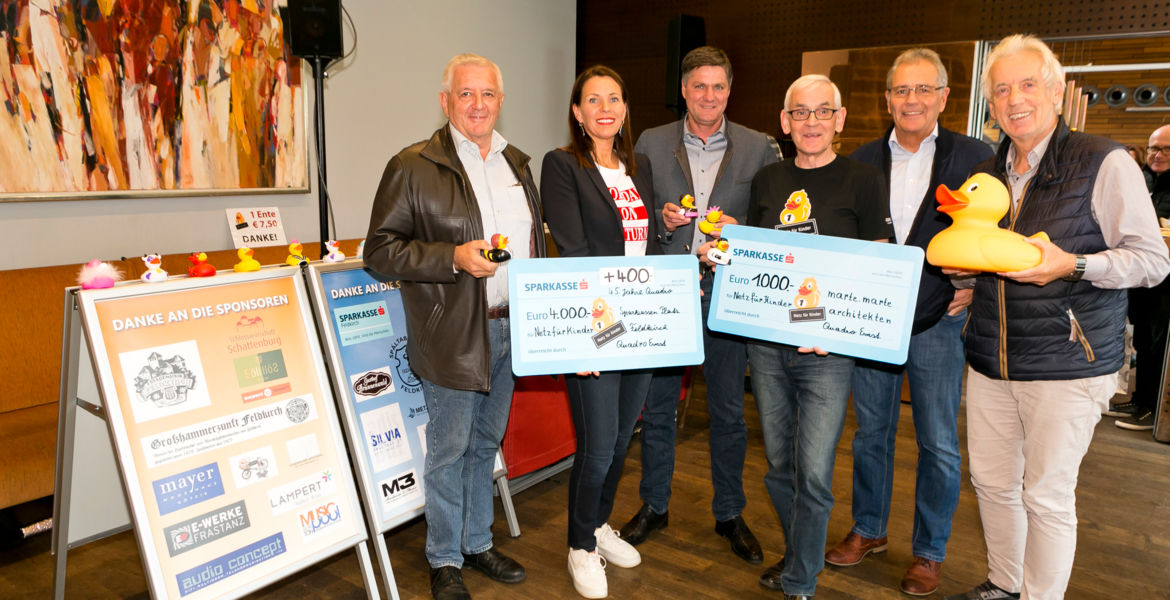 quadro-roessler-spendenuebergabe