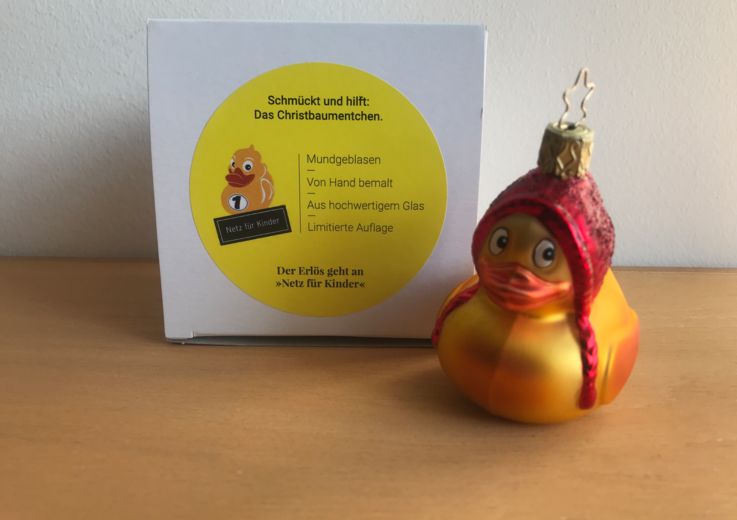 Ente mit Schachtel