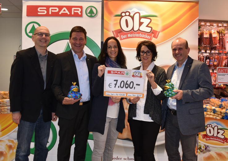 Spendenuebergabe SPAR und Ölz an Netz für Kinder